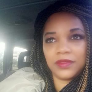 Meet your Posher, Libby